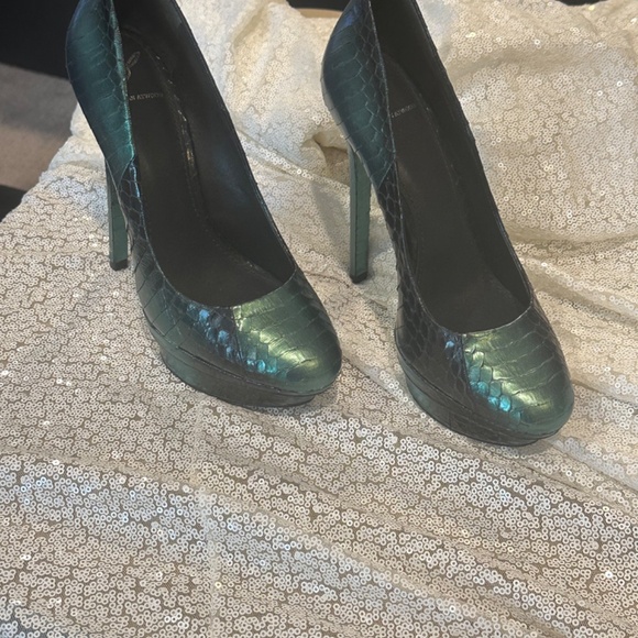 Brian Atwood platform teal croc pump - Picture 2 of 4